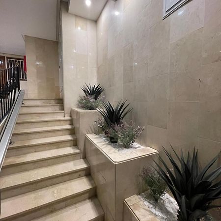 Studio Flat 150M Away From Beach Torrevieja Exteriör bild